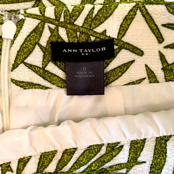 Ann Taylor skirt - Picture 3 of 9